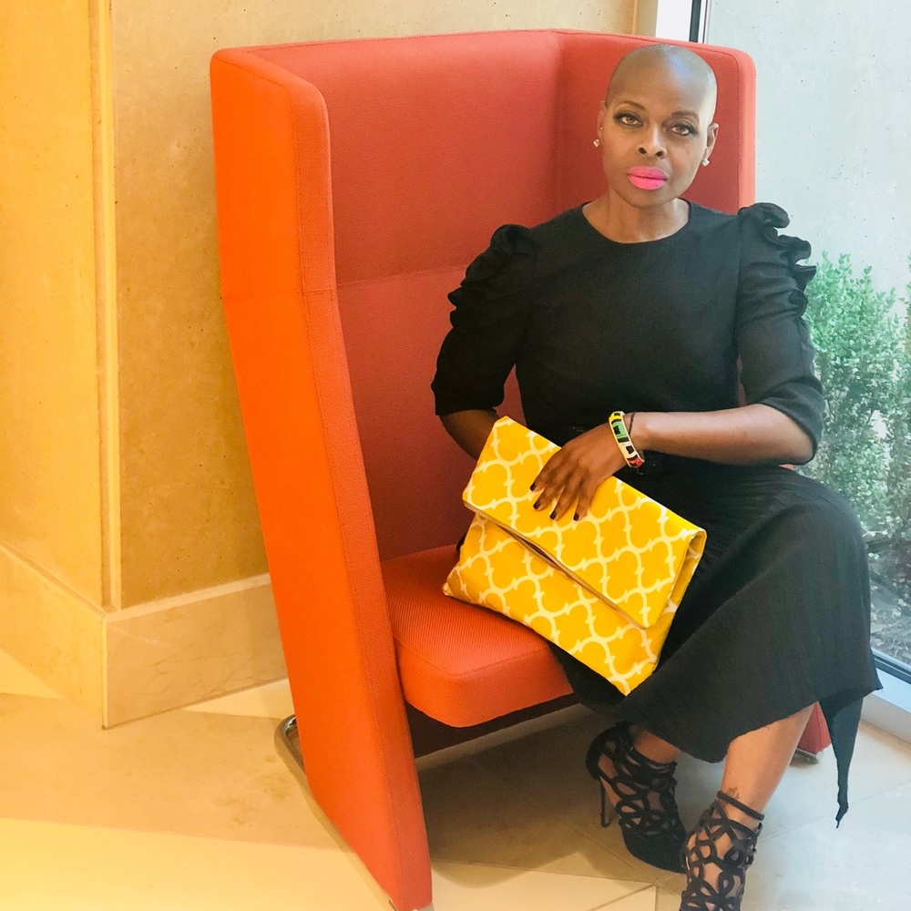 Pop Yellow cLutCH